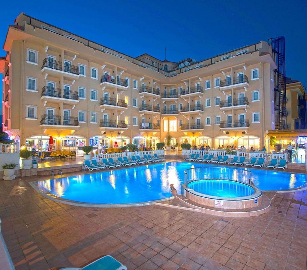 קמר Hotel Sinatra מראה חיצוני תמונה